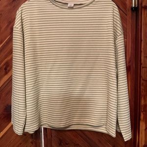 Women’s long sleeve boutique medium shirt